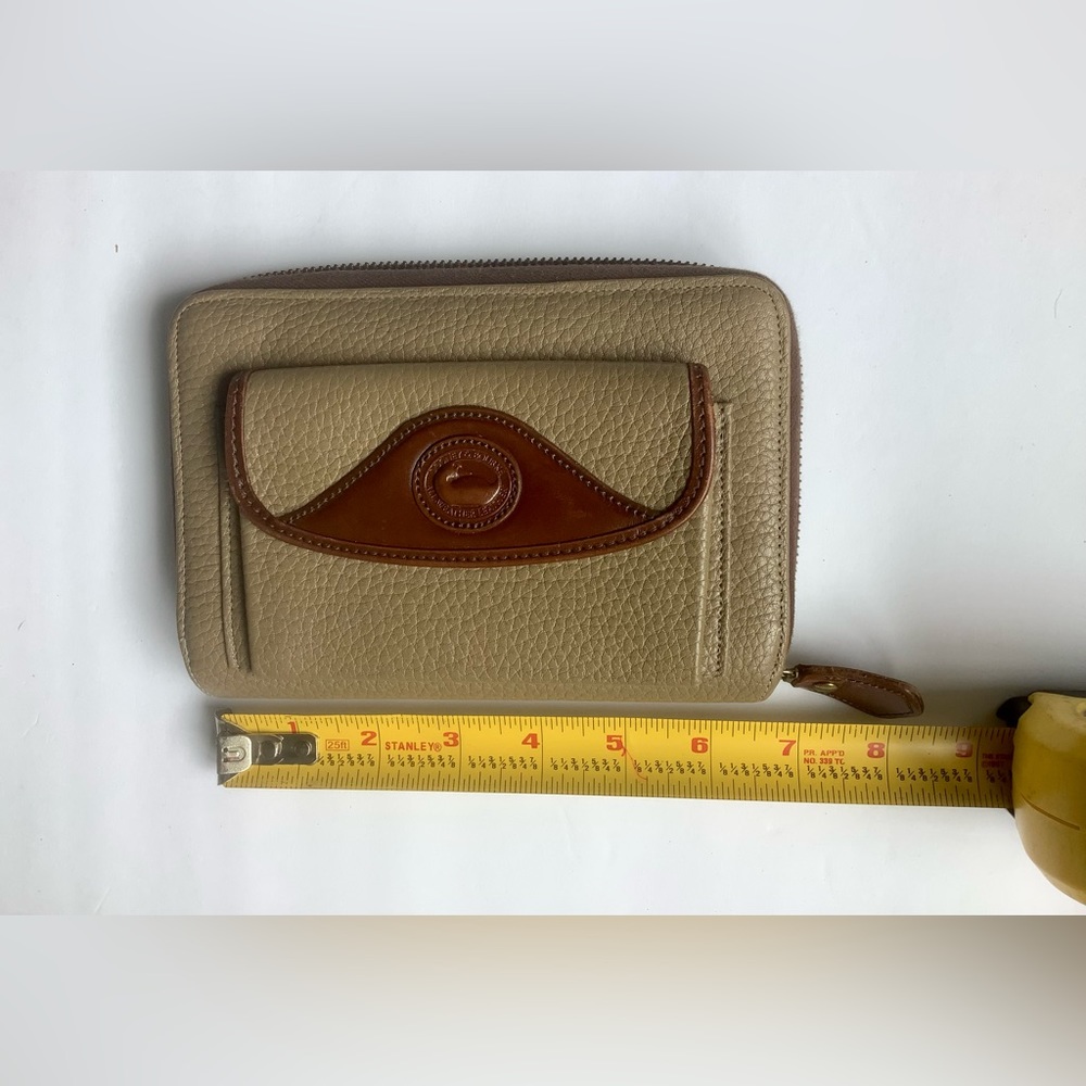 Dooney & Bourke Tan Large Wallet Vintage